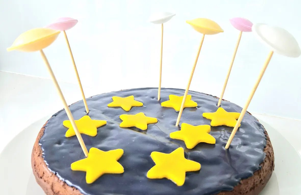 Gâteau d’anniversaire Espace - TRESORS & confettis
