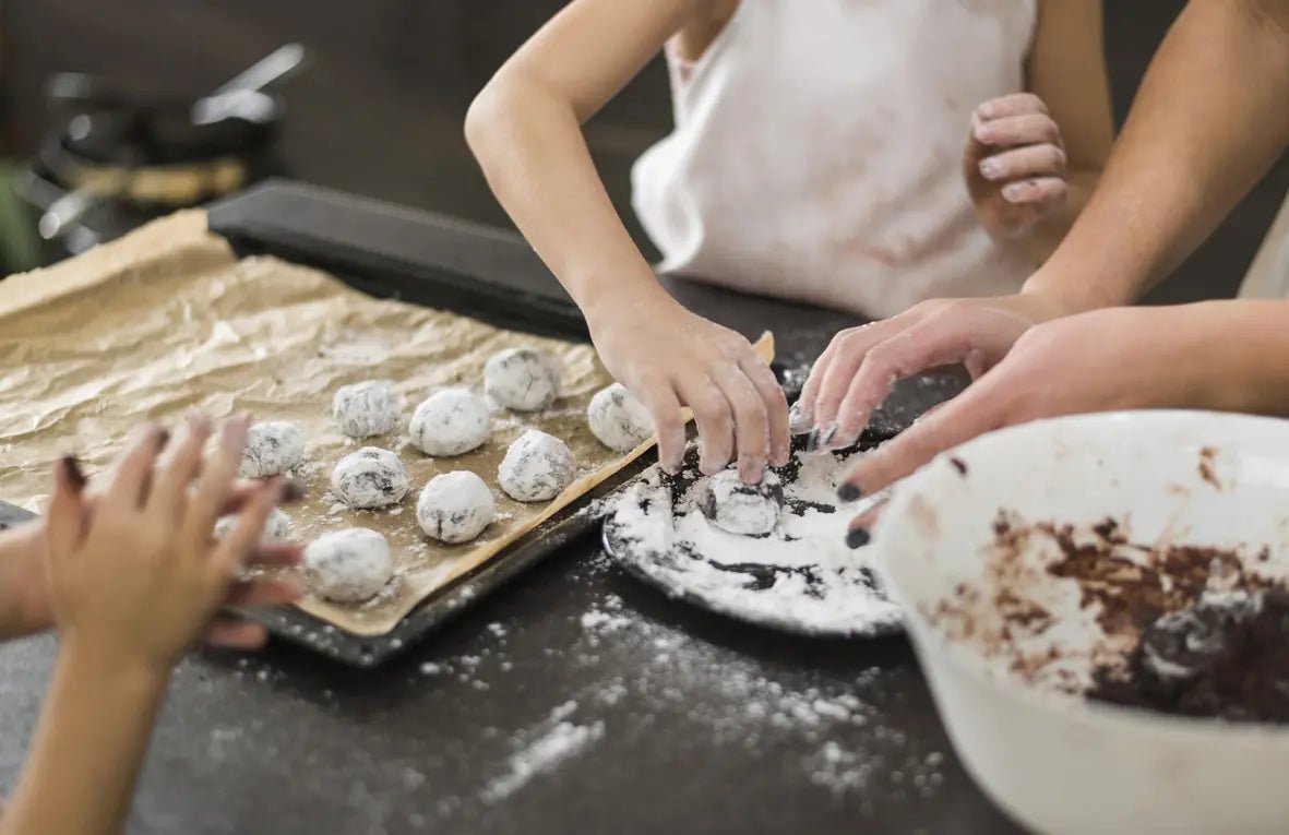 Pourquoi organiser un atelier pâtisserie pour un anniversaire enfant ? - TRESORS & confettis